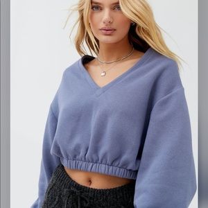 UO Cropped Sweatshirt